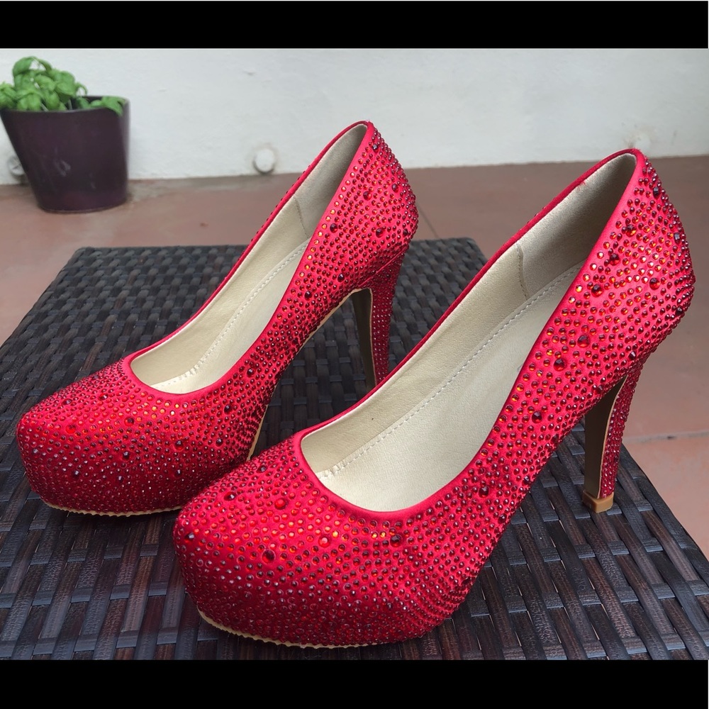 Velcans red rhinestone women’s platform 👠 heels